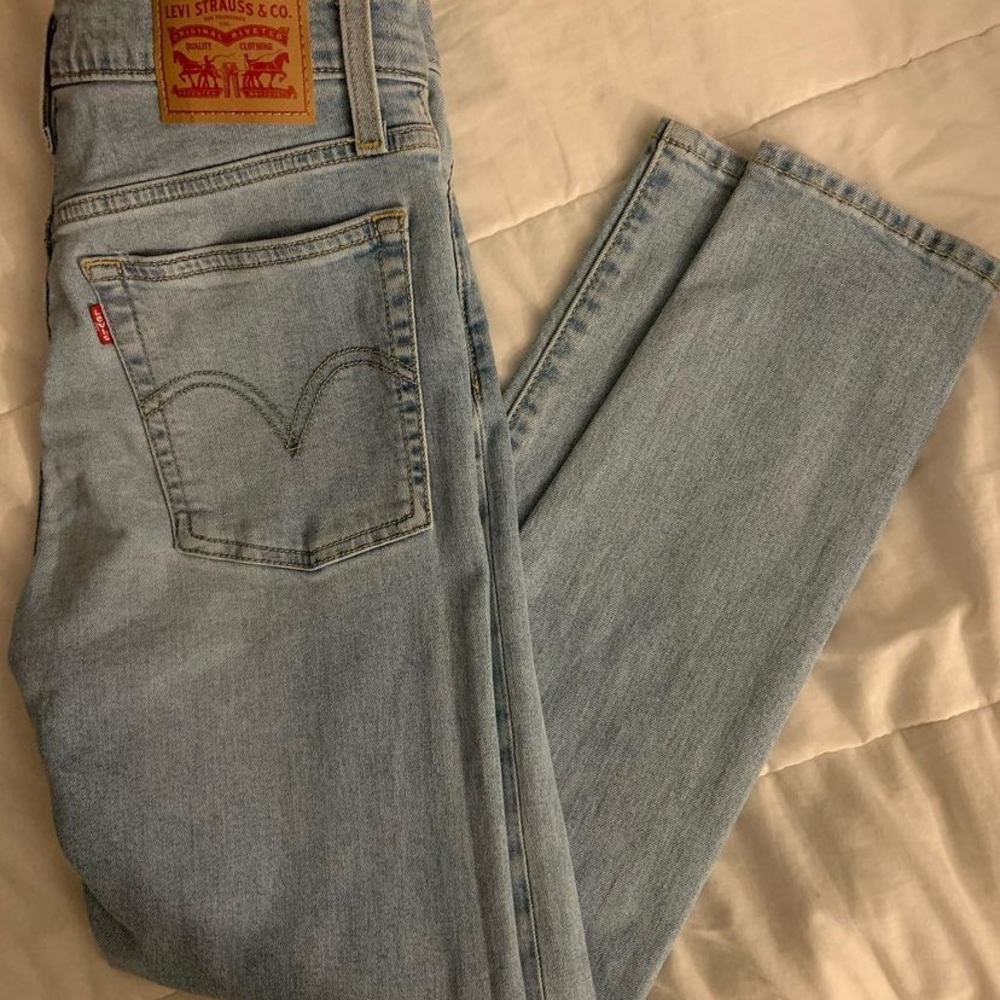 NEW LEVI JEANS!!😍